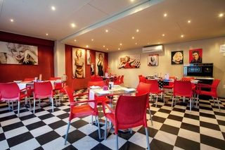 marilyns 60s diner 4